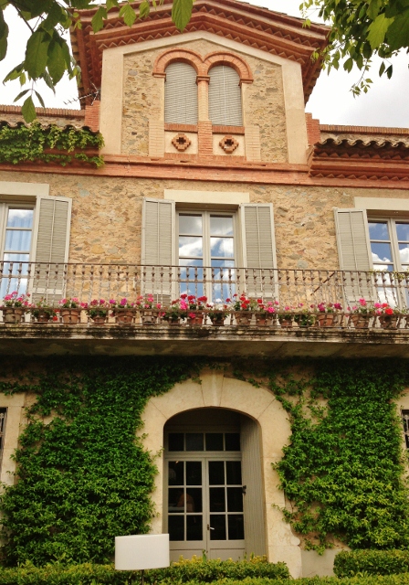 Celler_Can_Roca_fachada_vertical